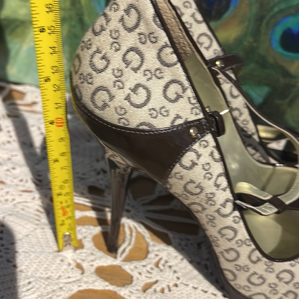 Guess high heals, - Picture 4 of 6